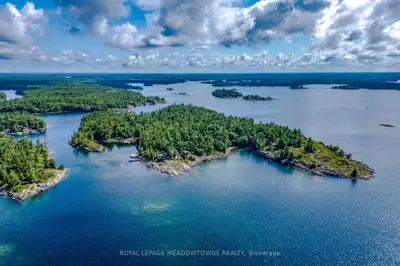 B433 Campbell Island,, The Archipelago, On P0g 1g0