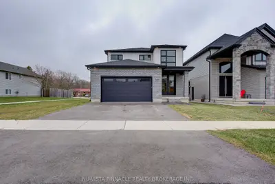 1564 Benjamin Drive, London East, On N5v 5j5