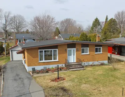 56 Meikle Street, South Dundas, On K0c 1x0