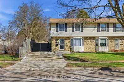128 Banbury Road, London South, ON N5Z 4G4