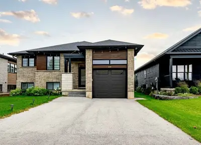 430 Wellington Street E, Wellington North, On N0g 2l4