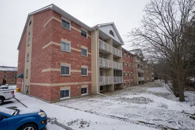 310 Kingsdale Avenue 103, Kingston, ON K7M 8S1