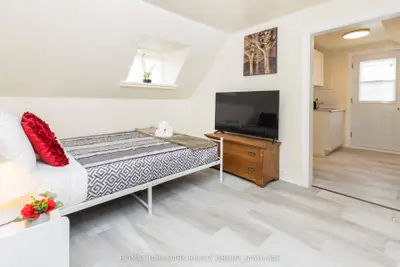 456 Bronson Avenue 2, West Centre Town, On K1r 6j6