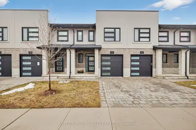 3380 Singleton Avenue 85, London South, ON N6L 0E8