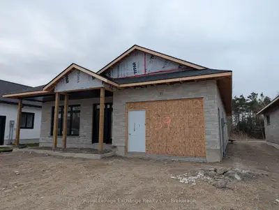 39 Mercedes Crescent, Kincardine, On N2z 1g8