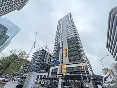 340 Queen Street 1710, Ottawa Centre, On K1r 0g1