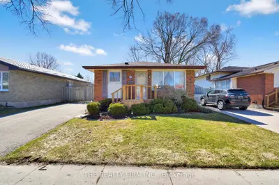 56 Barrett Crescent, London South, On N6e 1t5