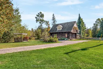714 Sills Road, Centre Hastings, On K0k 3e0