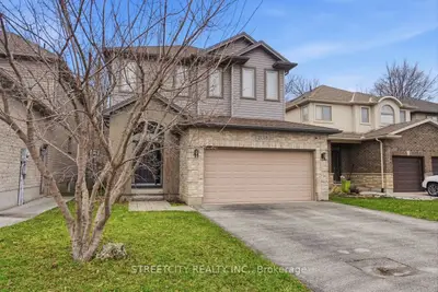 2138 North Routledge Park, London North, ON N6G 0A8