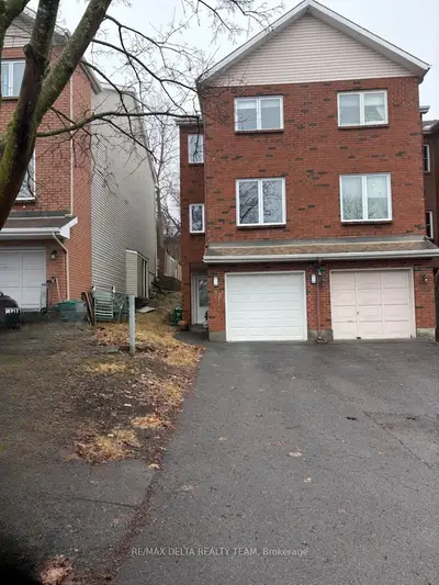 198 Provender Avenue, Manor Park - Cardinal Glen And Area, On K1k 4n7