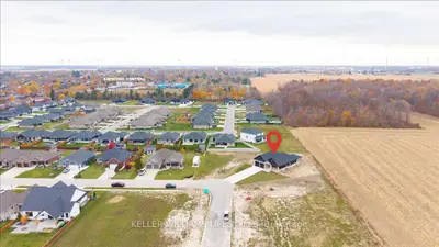 126 Fraser Crescent, Lambton Shores, On N0n 1j0