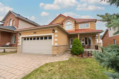 1025 Cherryhaven Drive, London South, ON N6K 5A6