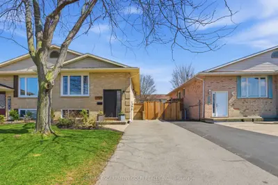4533 Carriage Road, Lincoln, On L0r 1b5