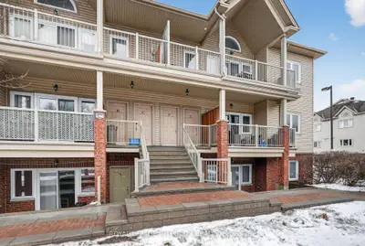 156 Waterbridge Drive E, Barrhaven, ON K2G 7C6