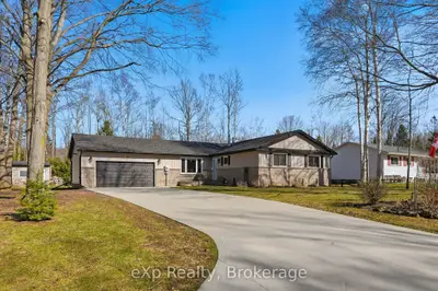 90 Mapleport Crescent, South Bruce Peninsula, On N0h 2g0