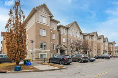 224 Paseo Private 4, South Of Baseline To Knoxdale, On K2g 4n7