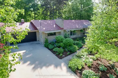7 Metamora Crescent, London North, ON N6G 1R2