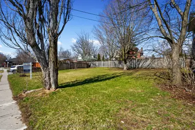 104 Anne Street, Cobourg, ON K9A 1G5