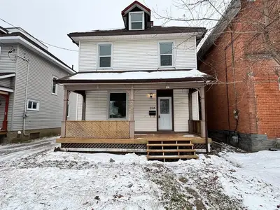 216 Mary Street, Pembroke, On K8a 5v8