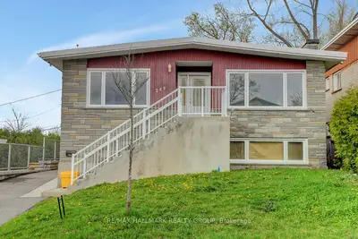 269 Michel Circle, Vanier And Kingsview Park, On K1l 7p4