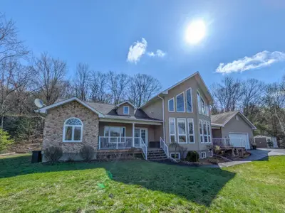 Detached in Bracebridge