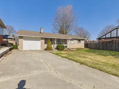 330 Glenn Road, North Huron, On N0g 2w0