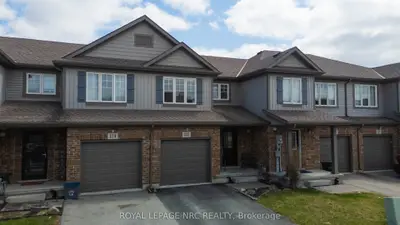 323 Silverwood Avenue, Welland, On L3c 0c5