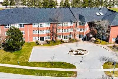 4 Heritage Way 309, Kawartha Lakes, On K9v 5z2