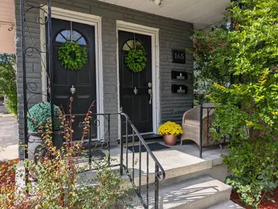165 King Edward Avenue, London South, On N5z 3t5