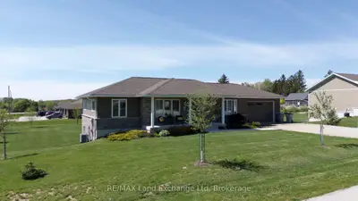42 John Street, Morris Turnberry, On N0g 1e0