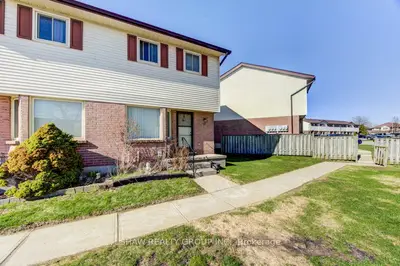 1093 Nellis Street 21, Woodstock, On N4t 1p5