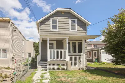 43 St Charles Street A, Vanier And Kingsview Park, On K1l 5v3
