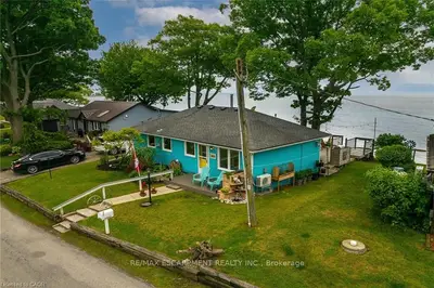 2090 Lakeshore Road, Haldimand, ON N1A 2W8