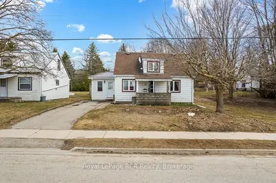 81 Lorne Street, Grey Highlands, On N0c 1h0