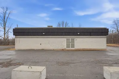 57 Main Street W, Hawkesbury, On K6a 2h3
