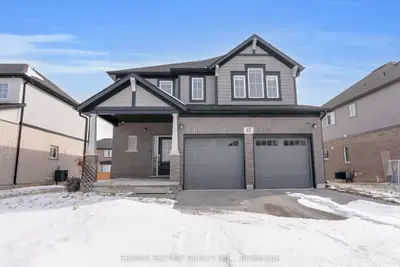 27 Monarch Street, Welland, On L3c 0e6