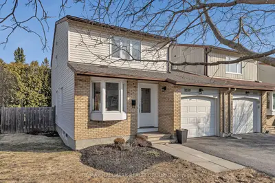1059 Avignon Court, Orleans - Convent Glen and Area, ON K1C 2N4