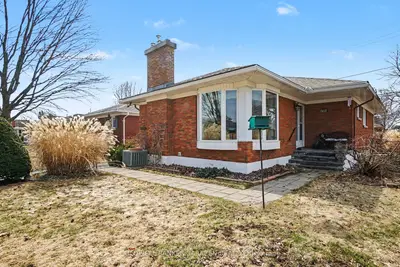 1306 Hanbury Street, Belair Park - Copeland Park And Area, On K2c 2m2