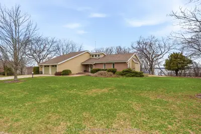 1544 County Road 14, Prince Edward County, On K0k 1a0