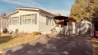 8 Yvette Private, Stittsville - Munster - Richmond, On K0a 1b0