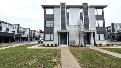 177 Edgevalley Road 208, London East, ON N5V 0C5
