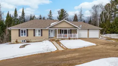 818 Williams Lake Road, Hastings Highlands, On K0l 1c0