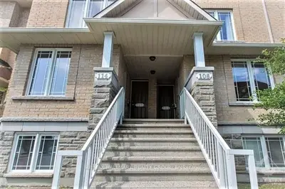114 Paseo Private, South Of Baseline To Knoxdale, On K2g 4n7