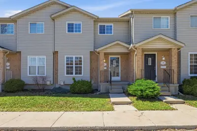 Condo Townhouse in London East