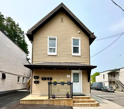 240 MARIER Avenue, Vanier and Kingsview Park, ON K1L 5R1