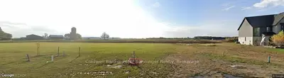 3625 Queen Street, Plympton-Wyoming, ON N0N 1E0