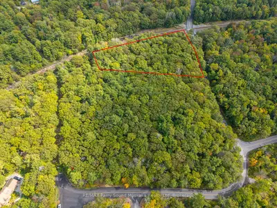 11 Oakridge Road N, Mcdougall, On P2a 2w9