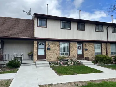 210 Glamis Road 22, Cambridge, On N1r 6l3