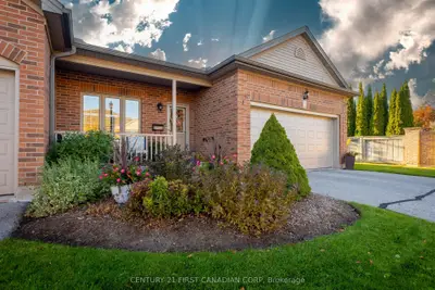 205 North Centre Road 1, London North, ON N5X 4E2