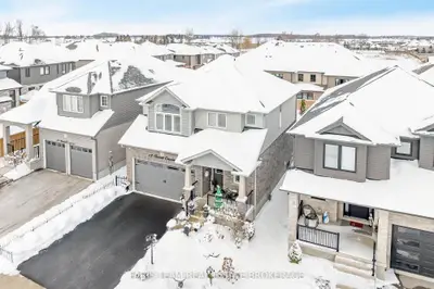 13 Tindall Crescent, East Luther Grand Valley, On L9w 7r9